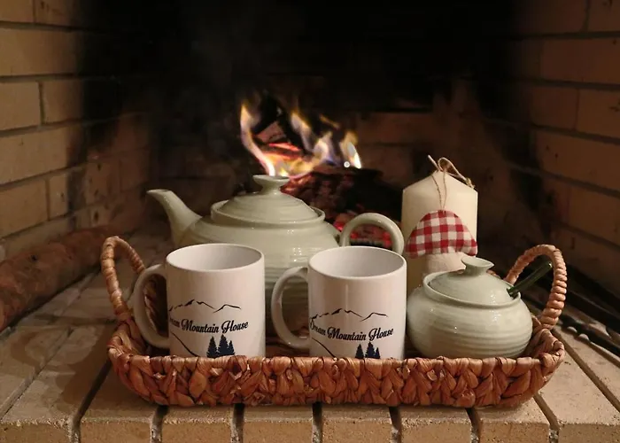 Dream Mountain House Апартаменты Калаврита